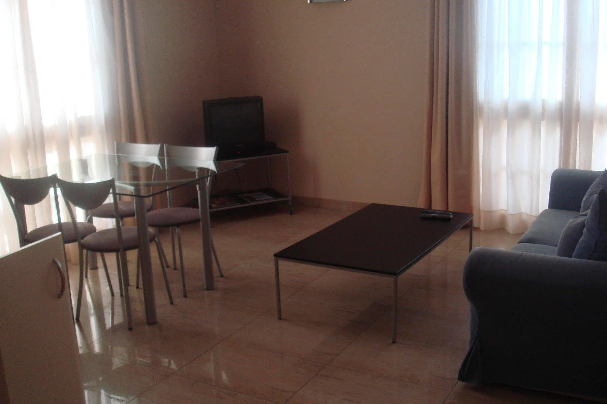 Apartaments Bt Vent De Garbi Empuriabrava Kültér fotó